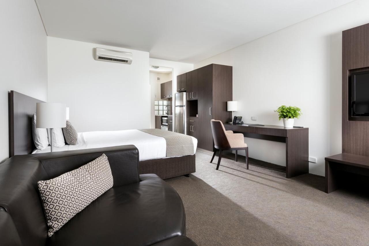Pier 21 Riverside Apartment Hotel Фримантл Экстерьер фото